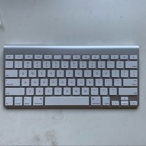 Apple Wireless Keyboard